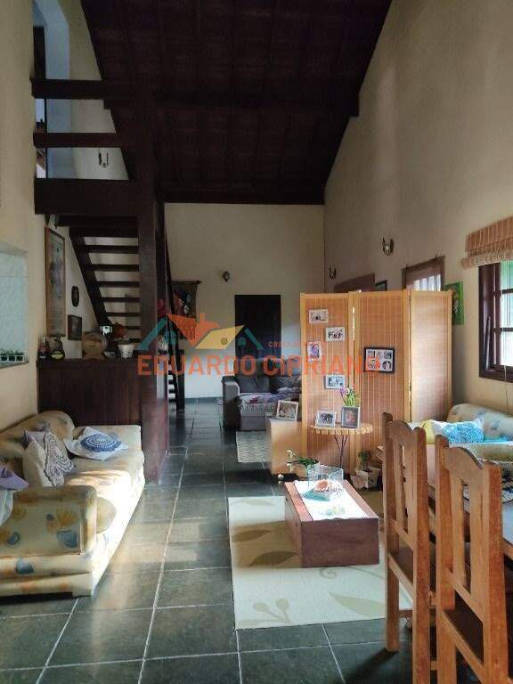 Sobrado à venda no Condomínio Verde Mar: 