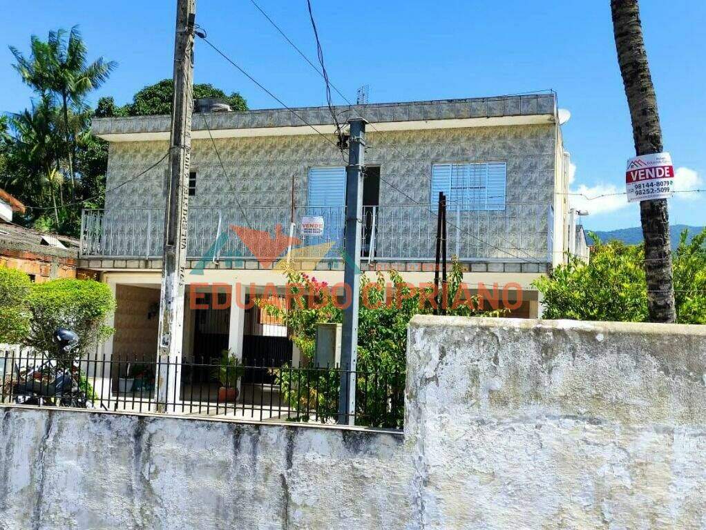 Casa à venda no Travessão: 