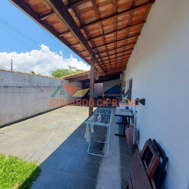 Casa à venda no Praia das Palmeiras: 