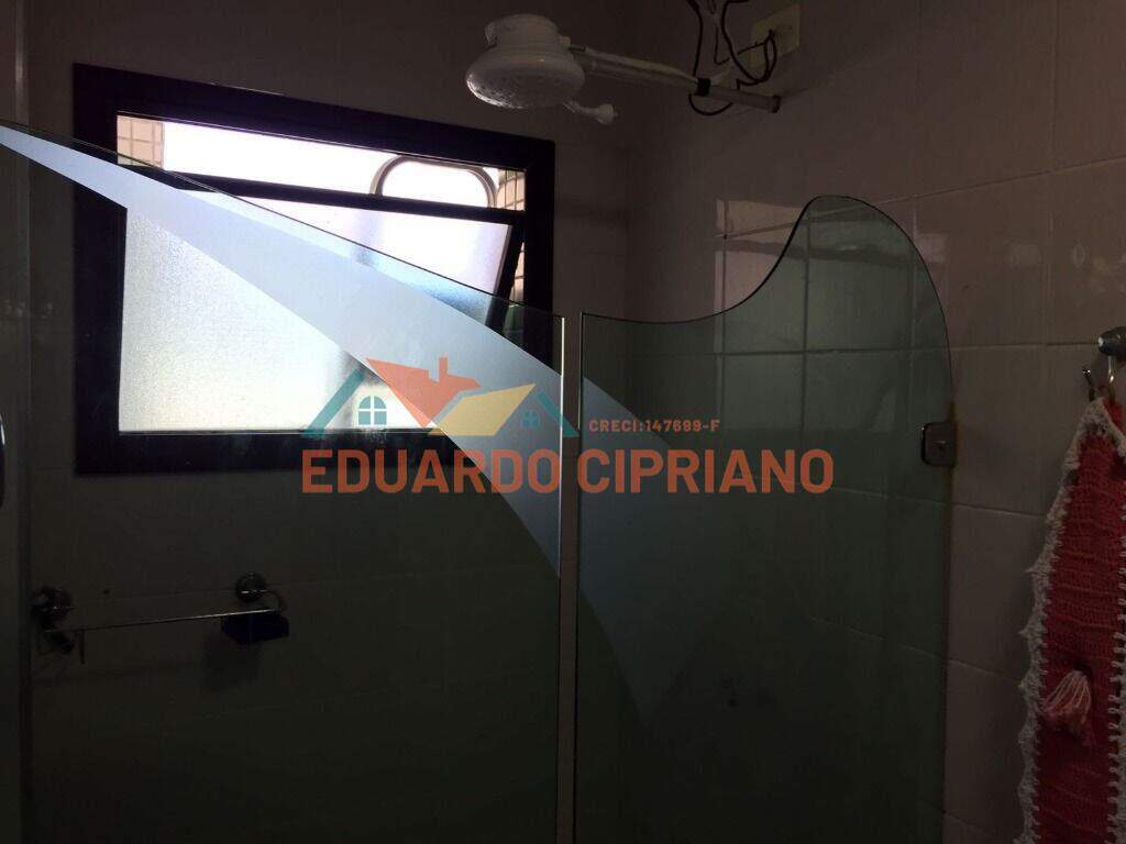 Cobertura à venda no Martim de Sá: 