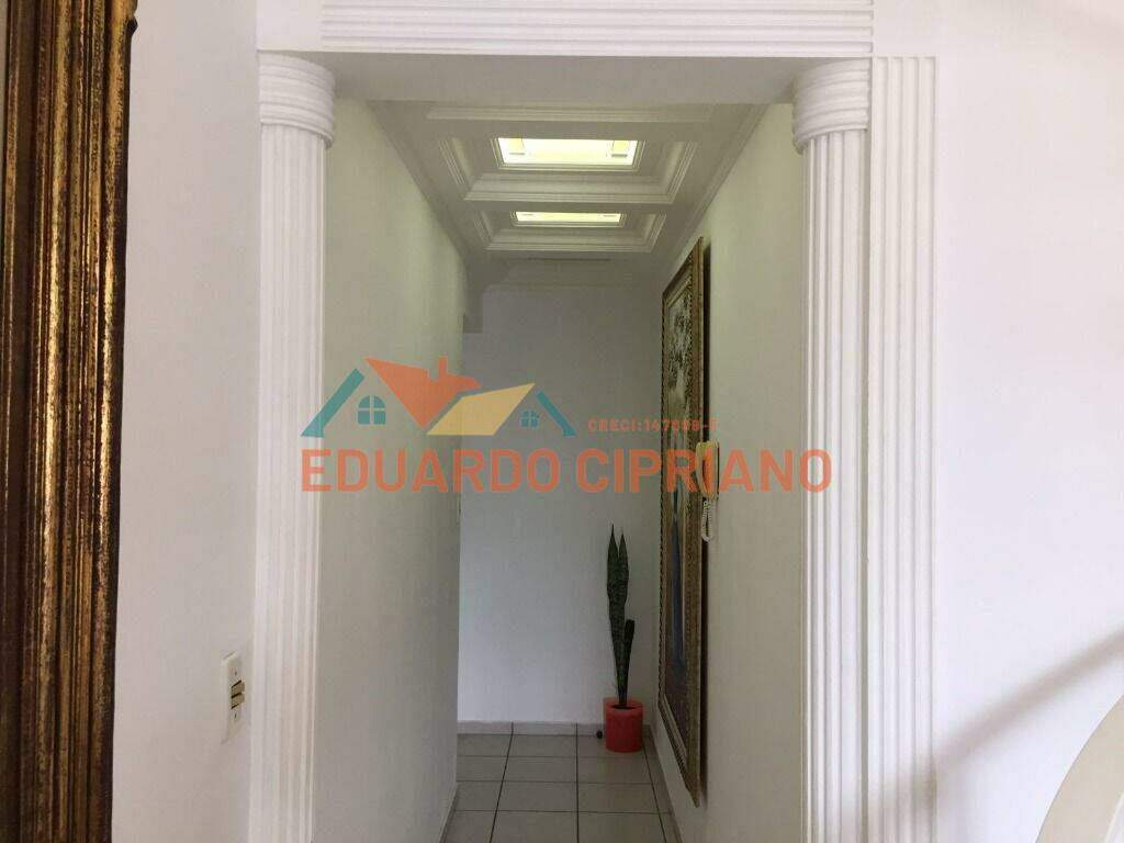 Cobertura à venda no Martim de Sá: 