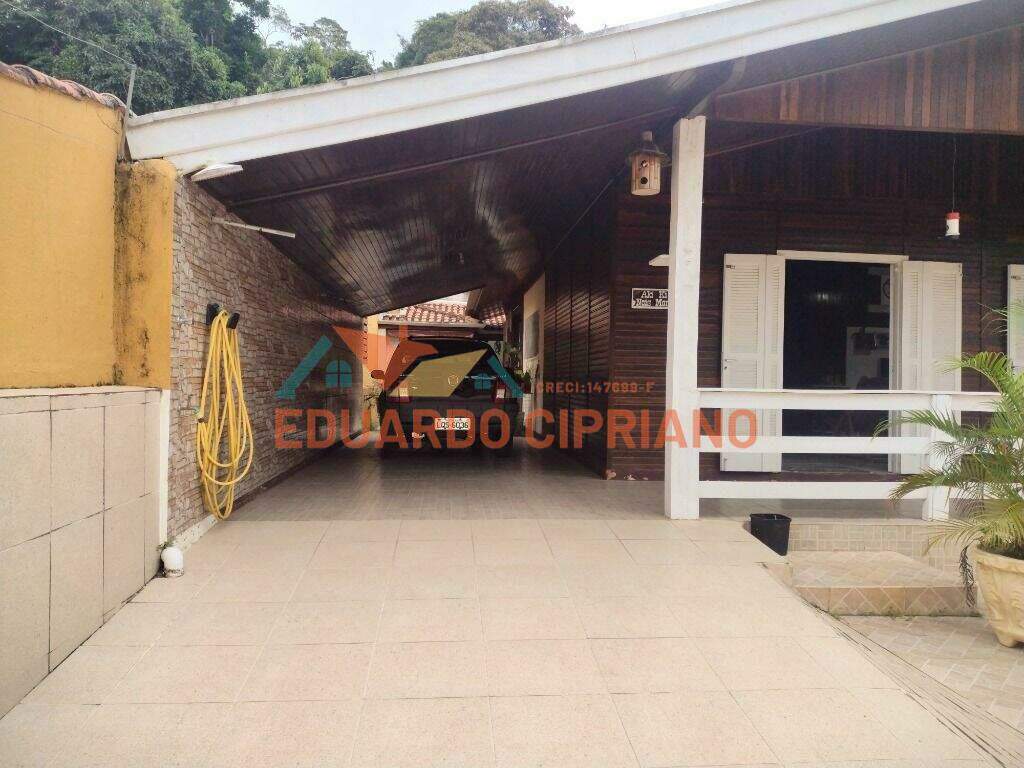 Casa à venda no Massaguaçu: 