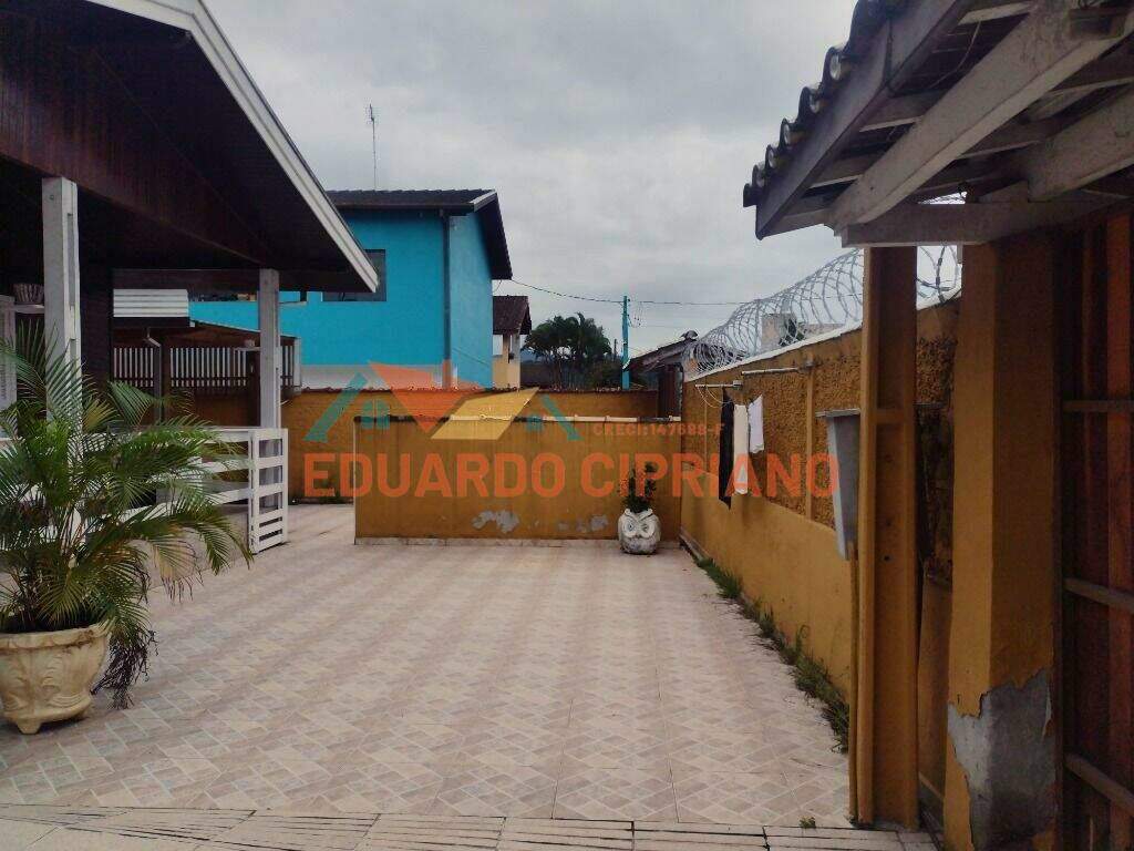 Casa à venda no Massaguaçu: 