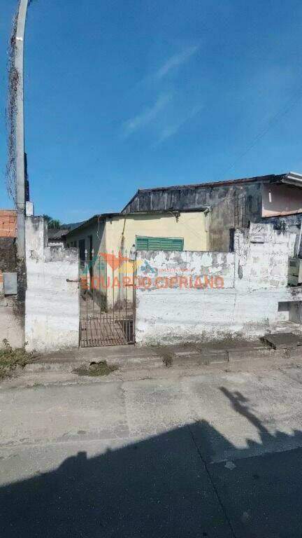 Casa à venda no Perequê Mirim: 