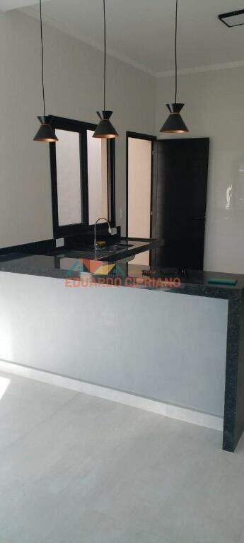 Casa à venda no Balneário dos Golfinhos: 