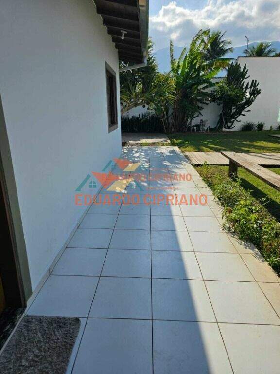 Casa à venda no Massaguaçu: 