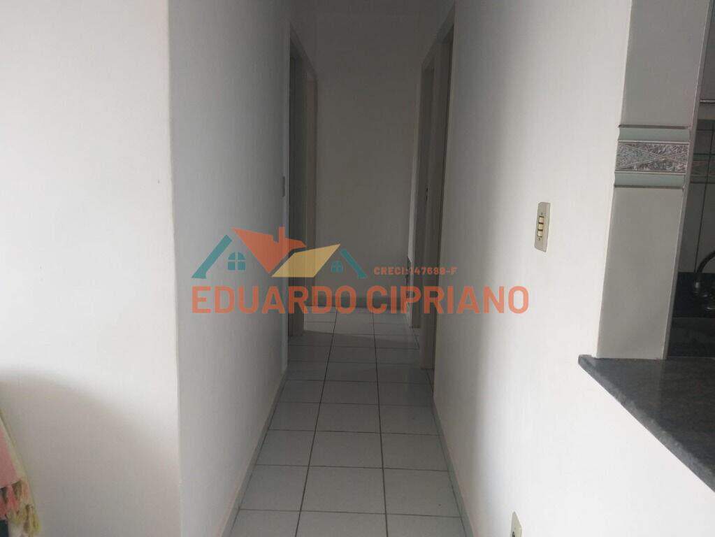 Apartamento à venda no Martim de Sá: 