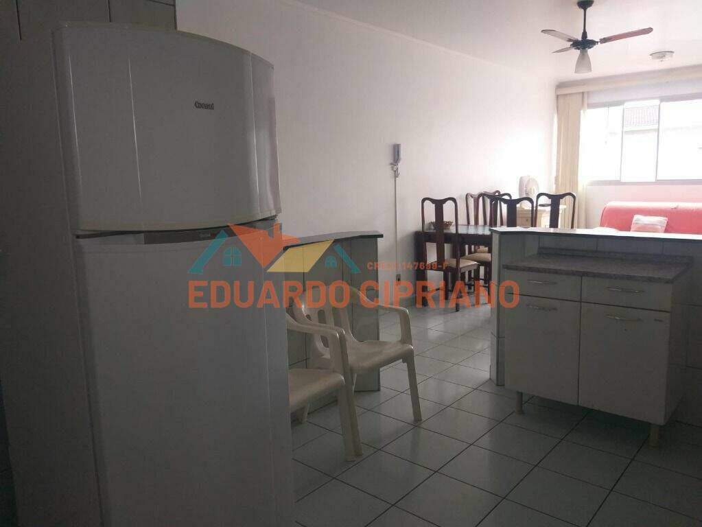 Apartamento à venda no Martim de Sá: 