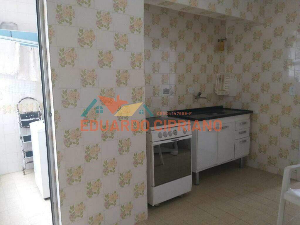 Apartamento à venda no Martim de Sá: 