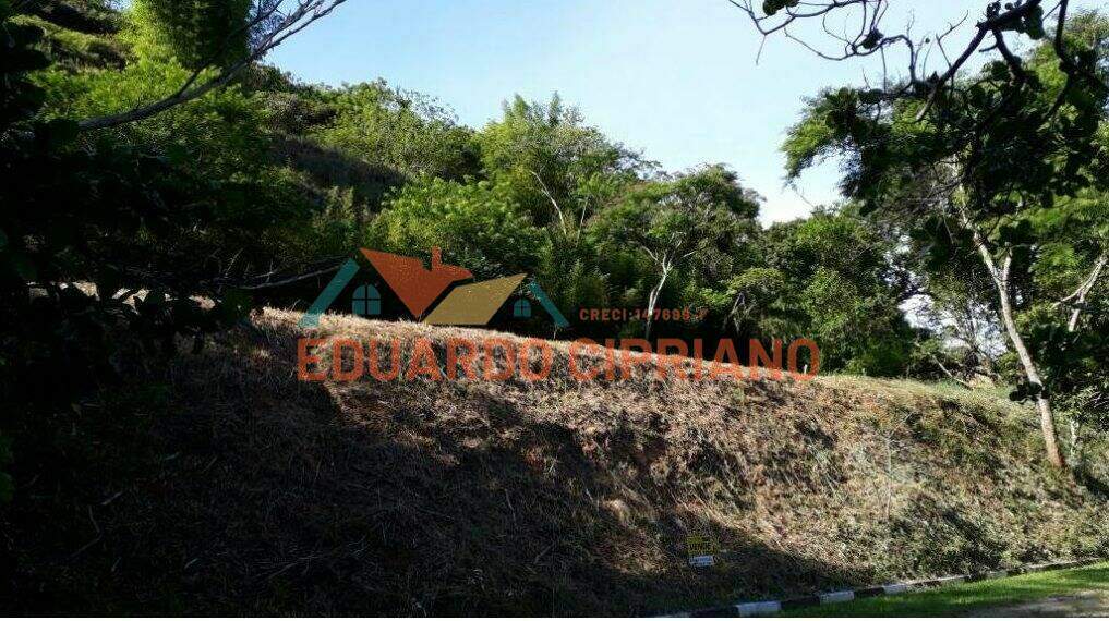 Terreno à venda no Martim de Sá: 