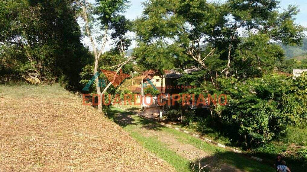 Terreno à venda no Martim de Sá: 