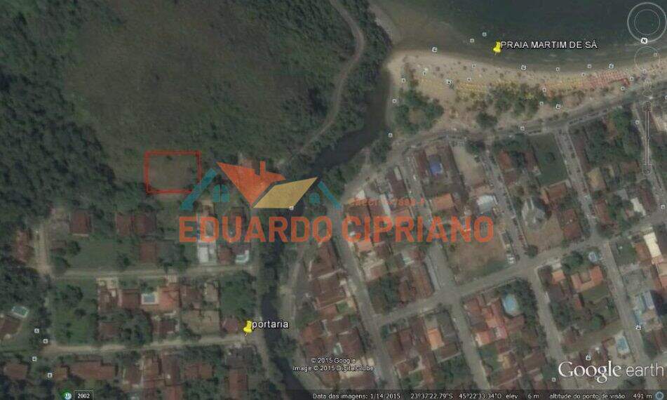 Terreno à venda no Martim de Sá: 