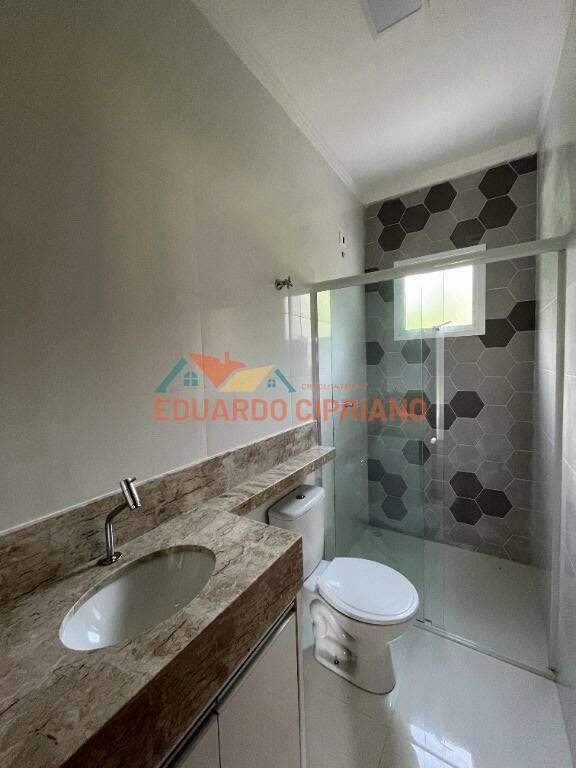 Casa à venda no Rio do Ouro: 