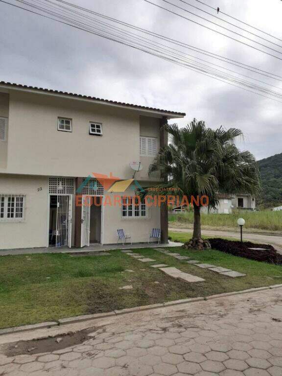 Casa à venda no Balneário Copacabana: 