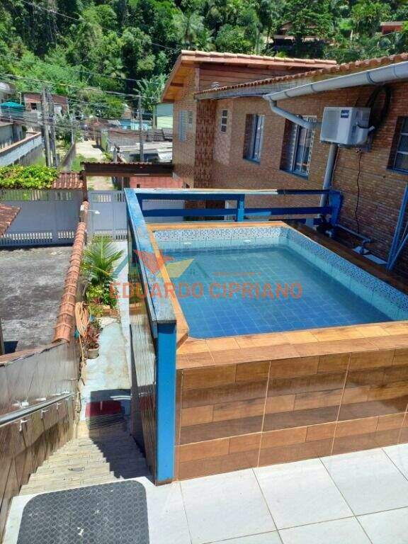 Casa à venda no Boiçucanga: Piscina