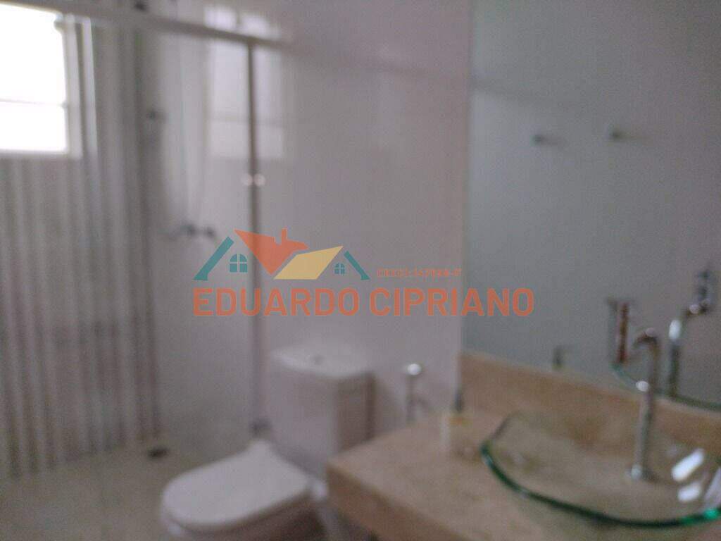 Sobrado à venda no Costa Nova: 