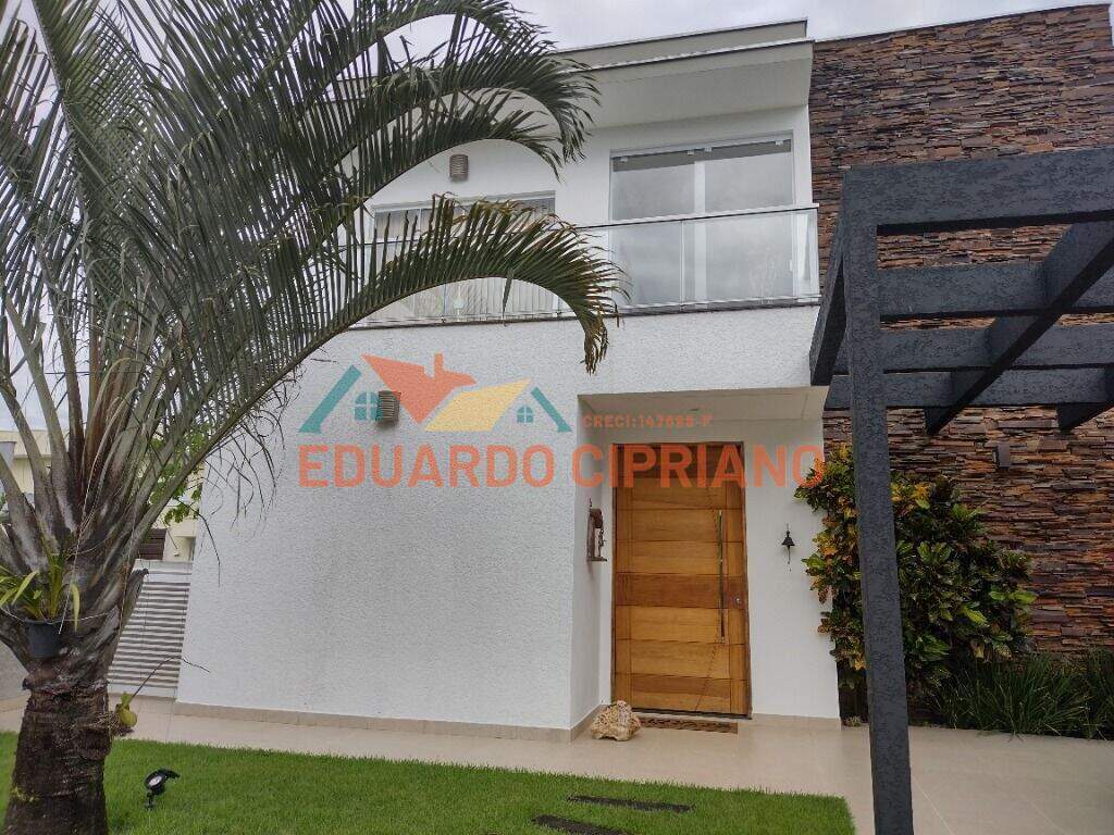 Sobrado à venda no Costa Nova: 