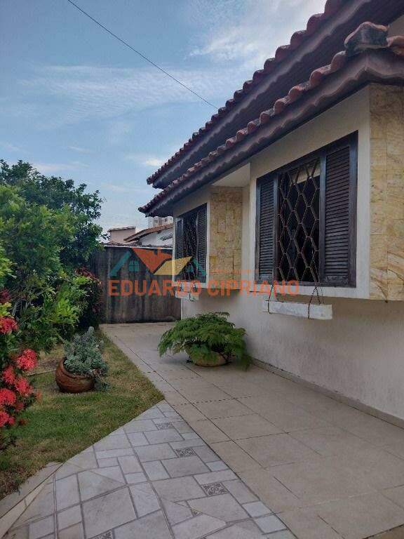 Casa à venda no Jardim Britânia: 