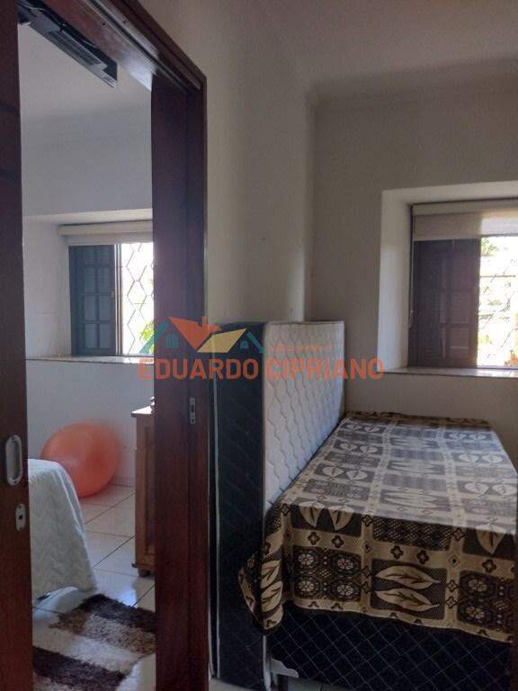 Casa à venda no Jardim Britânia: 