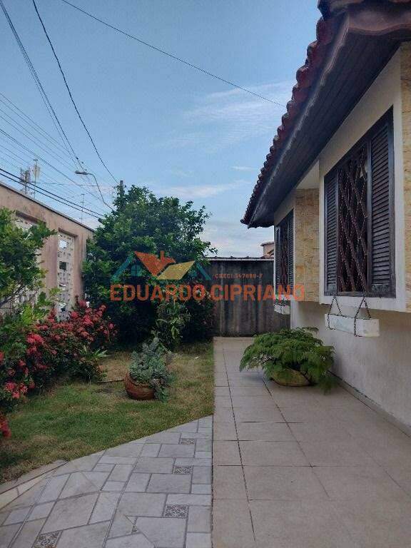 Casa à venda no Jardim Britânia: 