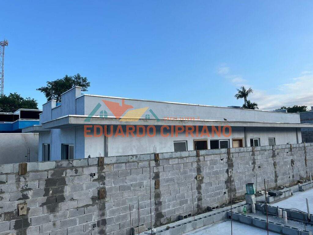 Casa à venda no Massaguaçu: 