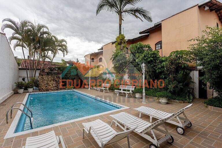 Casa à venda no Martim de Sá: 