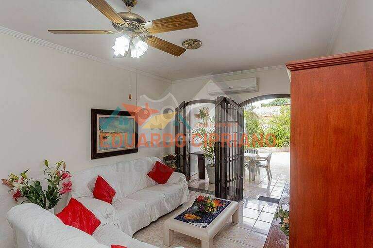 Casa à venda no Martim de Sá: 