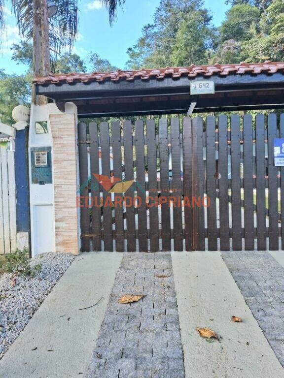 Casa à venda no Massaguaçu: 