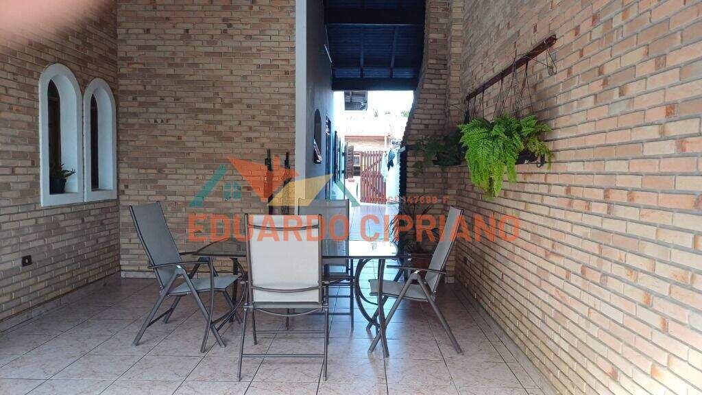 Casa à venda no Lagoinha: 