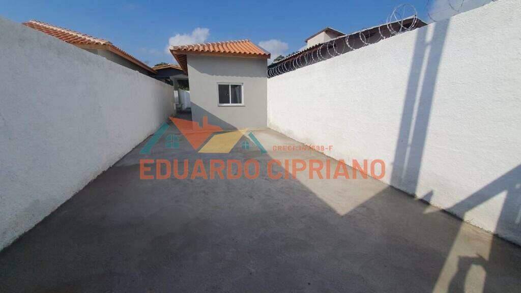 Casa à venda no Balneário dos Golfinhos: 