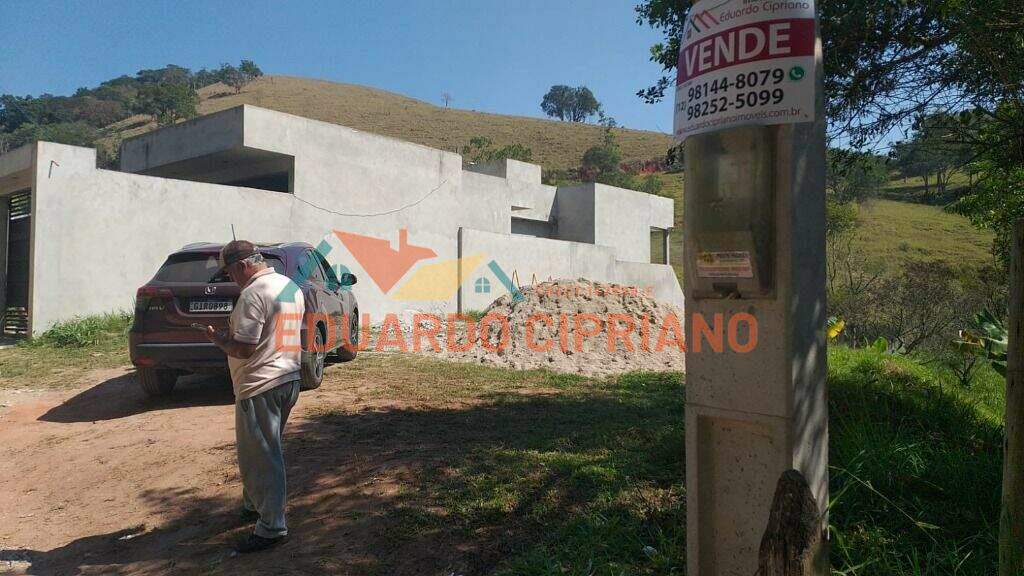 Terreno à venda no Zona Rural: 