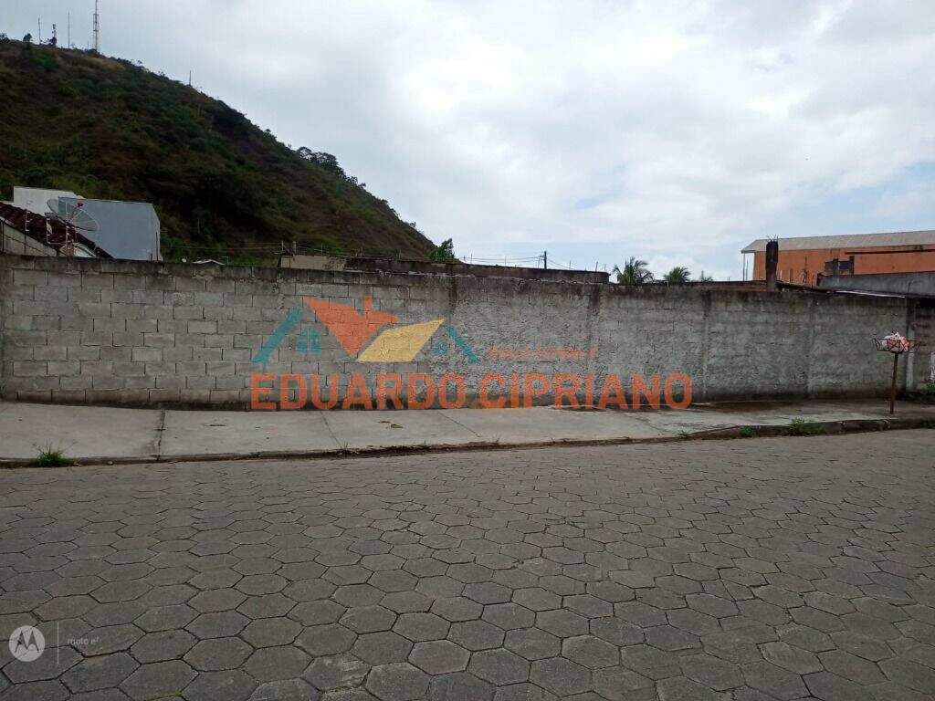 Terreno à venda no Martim de Sá: 