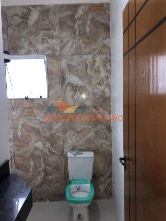 Casa à venda no Praia das Palmeiras: 