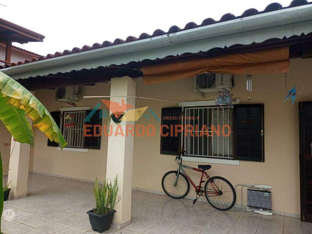 Casa à venda no Indaiá: 