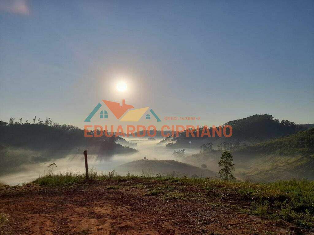 Terreno à venda no Zona Rural: 