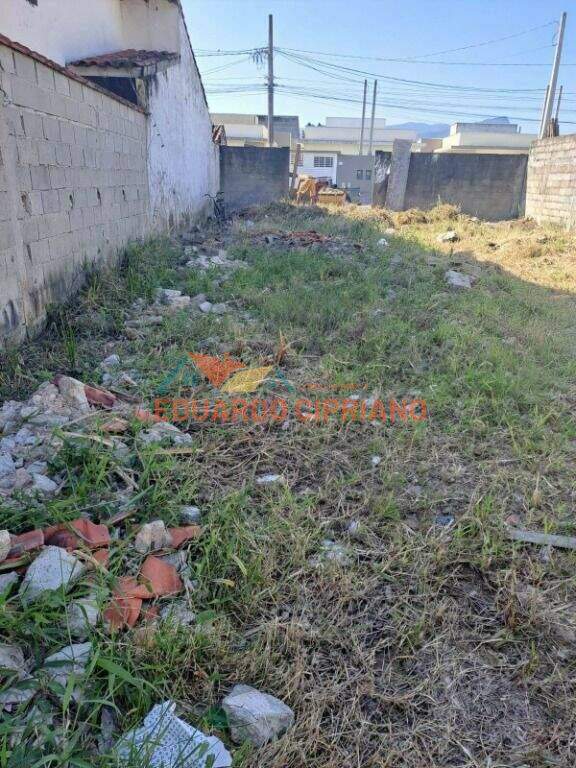 Terreno à venda no Praia das Palmeiras: 