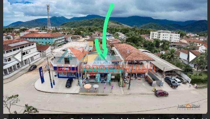 Prédio à venda no Maranduba: 