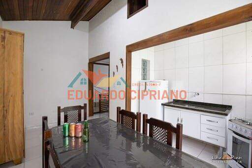 Prédio à venda no Maranduba: 