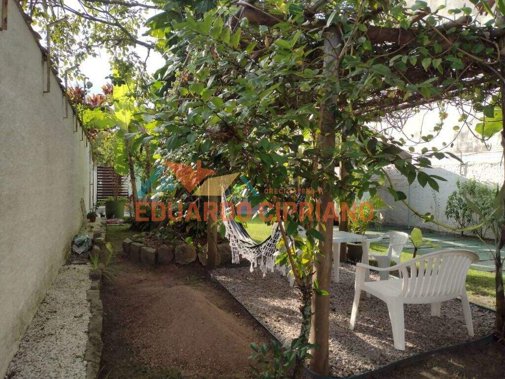 Casa à venda no Centro: 