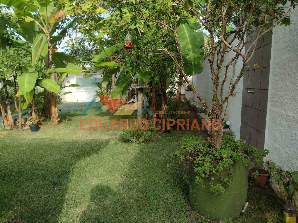 Casa à venda no Centro: 