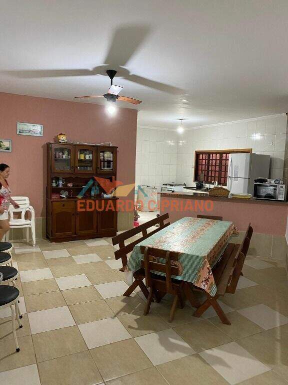 Casa à venda no Massaguaçu: 