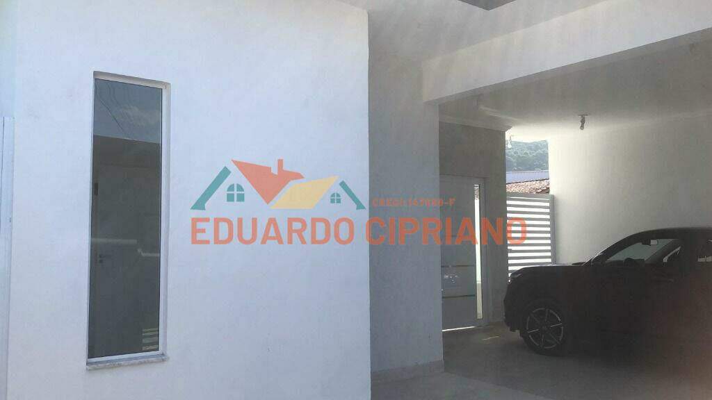 Casa à venda no Massaguaçu: garagem