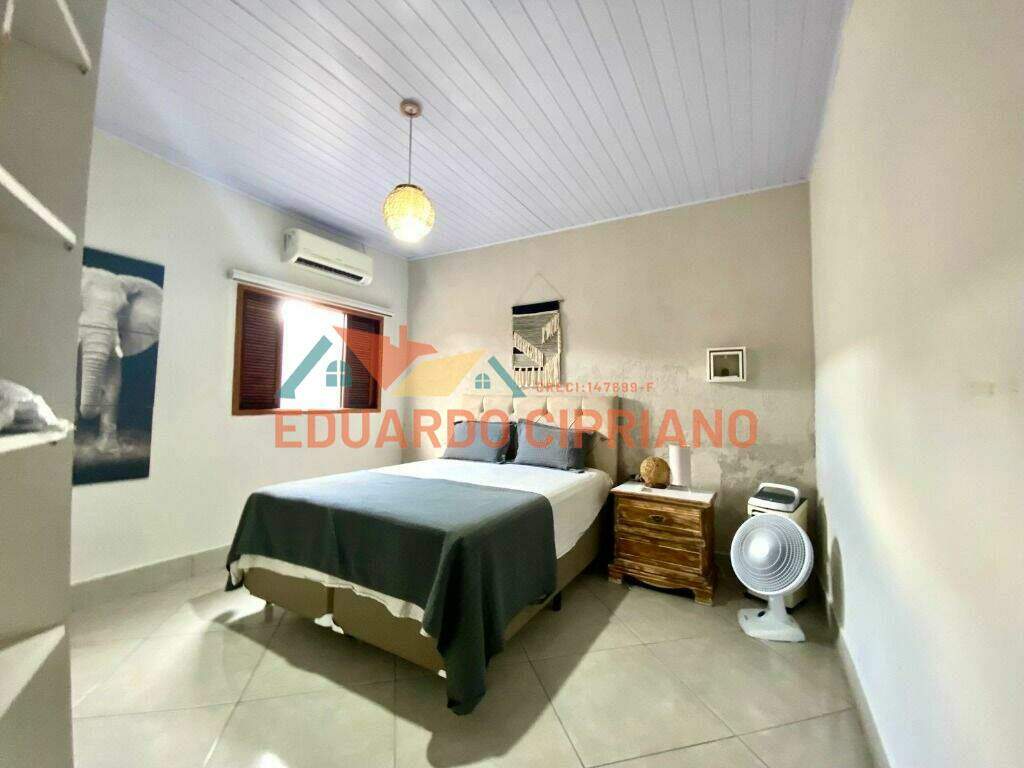 Casa à venda no Perequê Mirim: 