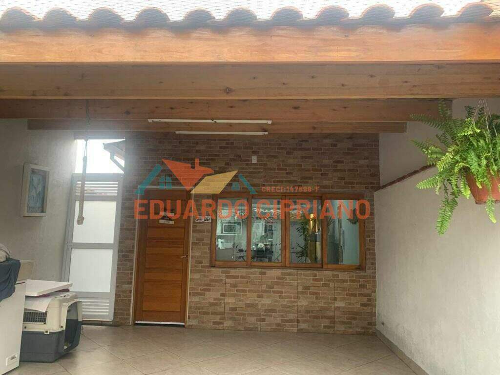 Casa à venda no Perequê Mirim: 