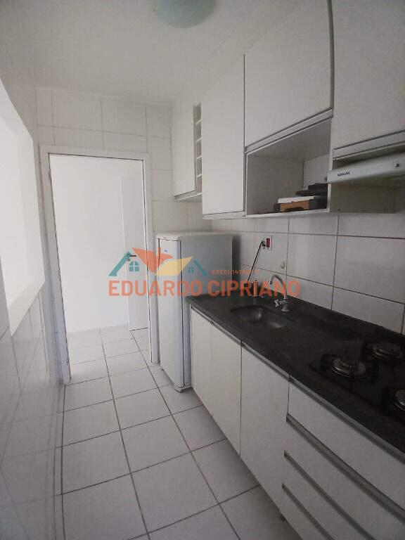 Apartamento à venda no Martim de Sá: 