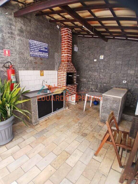 Apartamento à venda no Martim de Sá: 