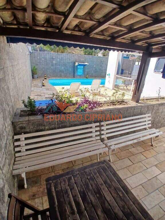 Apartamento à venda no Martim de Sá: 