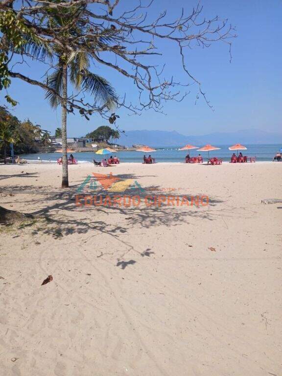 Apartamento à venda no Martim de Sá: 