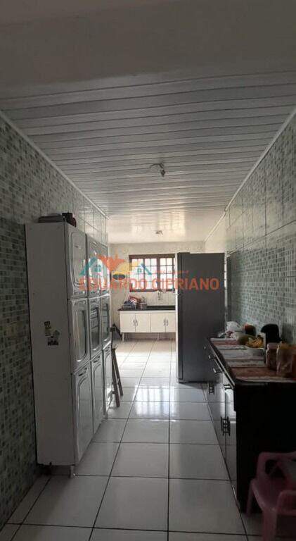 Casa à venda no Martim de Sá: 