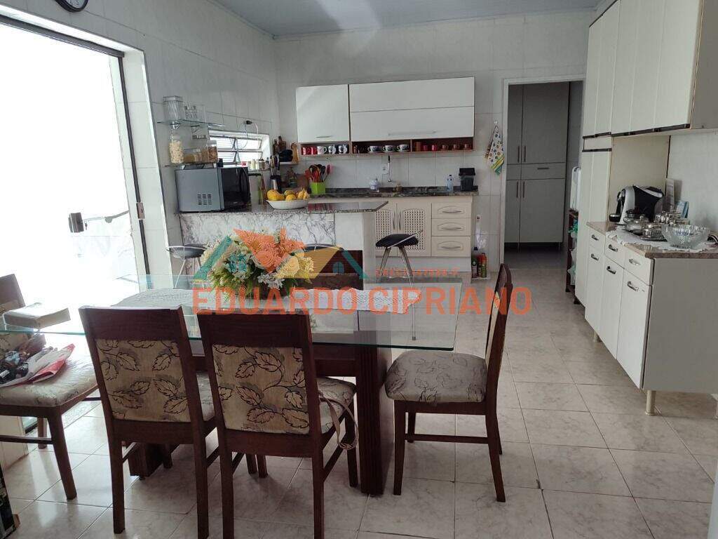 Casa à venda no Jardim Jaqueira: 